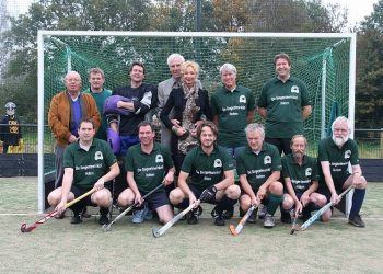 Handbal Dames 1 verliest, Dames 2 wint hv holten 