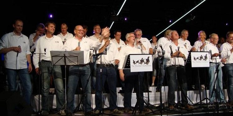 Unieke samenwerking Hoolter Korhanen en Fanfare H.M.V. korhanen hmv dijkerhoek bonte paard 