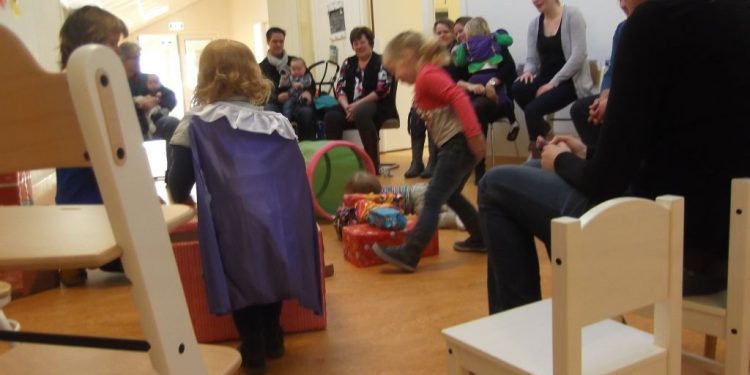 HoltensNieuws.nl Sinterklaas weet Kinderdagverblijf De Vossebelt te vinden Sinterklaas weet Kinderdagverblijf De Vossebelt te vinden