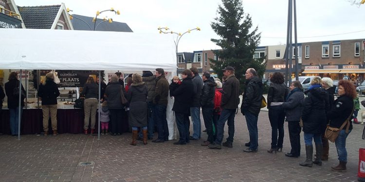 Lange rijen bij Nijkamp nijkamp 