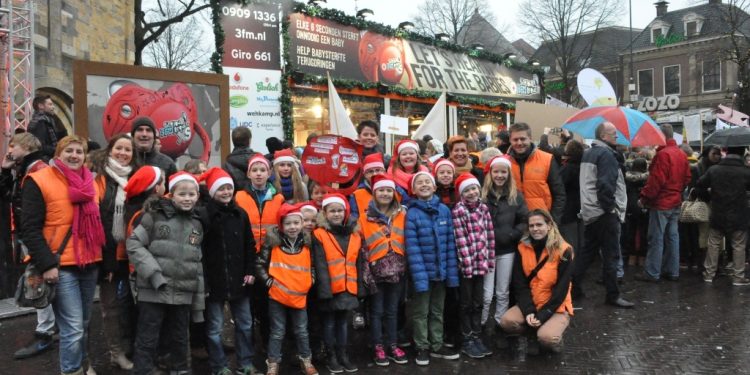 Openbare scholen brengen ruim 1.000,00 euro naar Serious Request haarschool dijkerhoek 