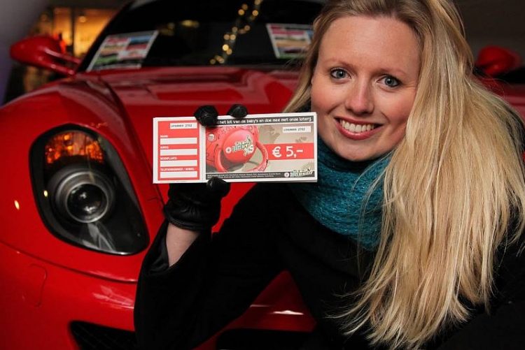 Loterij met 5 euro per lot voor sr12 