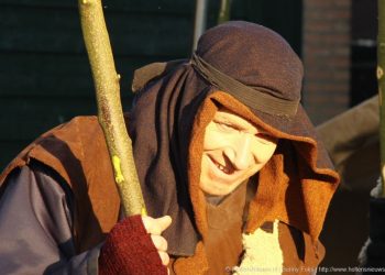 Sinterklaasje kom maar binnen met je knecht 