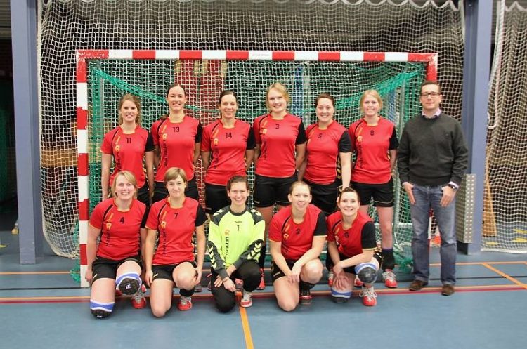 Leferink opnieuw sponsor HV Holten Dames 1 hv holten 
