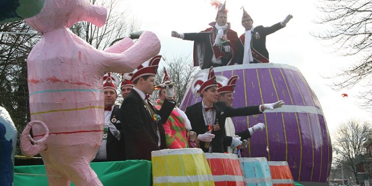 Foto's Carnaval 2013 online fotoalbum fienpreuvers carnaval 