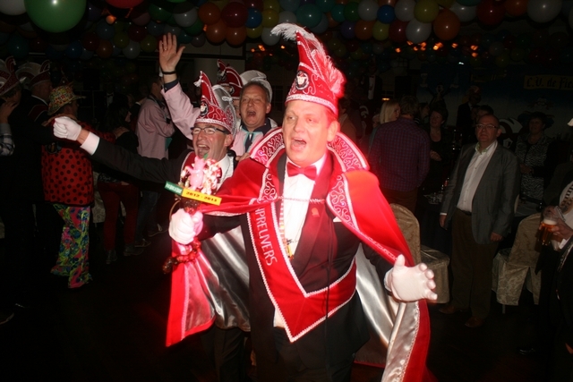 Wereldrecord polonaise lopen Jubileum fienpreuvers espelo carnaval 