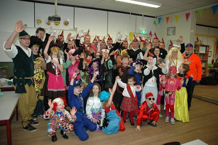 Carnaval op de Bosschool fienpreuvers carnaval 
