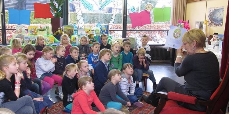 HoltensNieuws.nl Goed verhaal op De Haarschool Goed verhaal op De Haarschool haarschool