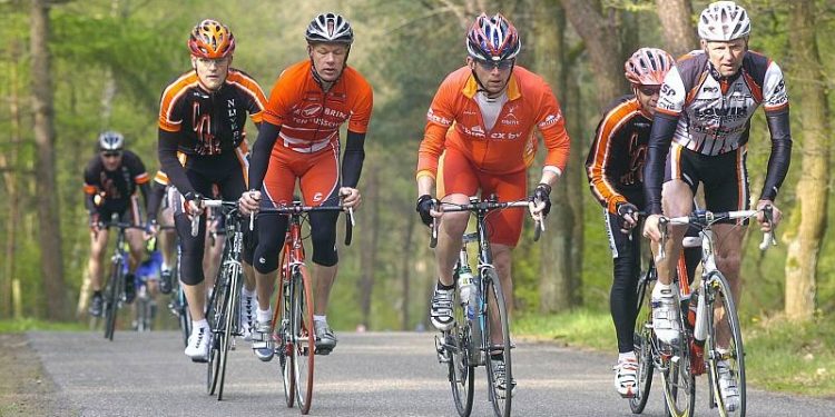 Fietsen over de Sallandse Heuvelrug wielervereniging sallandse heuvelrug beuseberg 