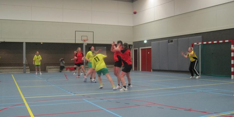 HV Holten Dames recreanten 2 kampioen hv holten 