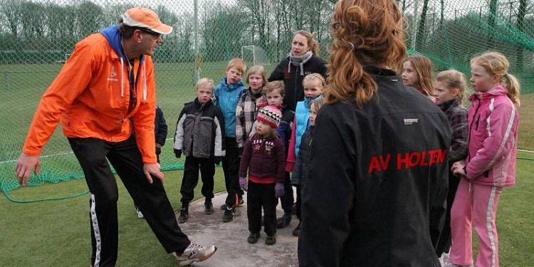 AV Holten geeft flinke impuls aan clinics voor de jeugd waerdenborch de waerdenborch atletiekvereniging 