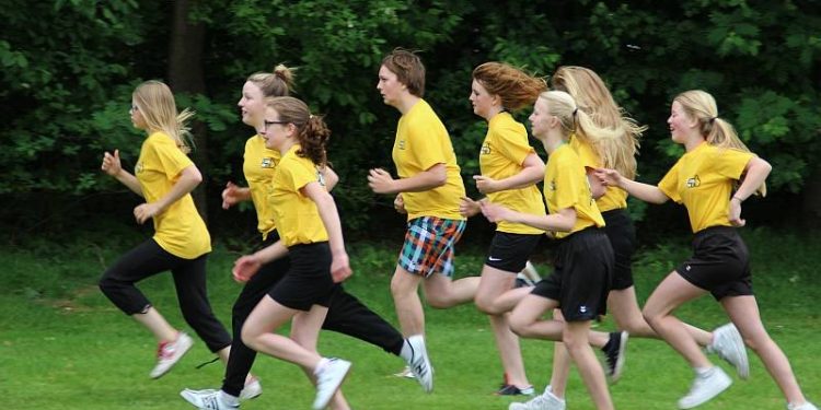 HoltensNieuws.nl Run-Swim-Run triathlon voor Waerdenborch leerlingen Run-Swim-Run triathlon voor Waerdenborch leerlingen waerdenborch triathlon de waerdenborch