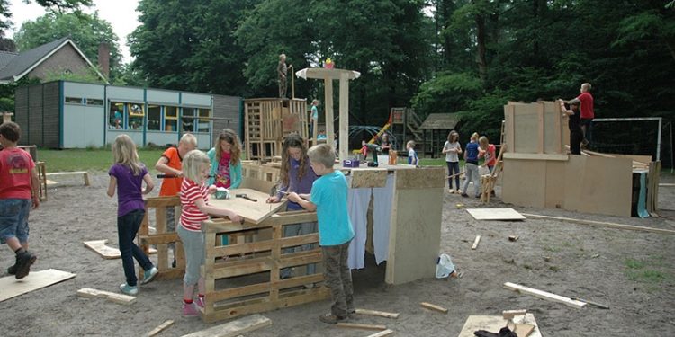 HoltensNieuws.nl Buitenlessen bij Bosschool Buitenlessen bij Bosschool