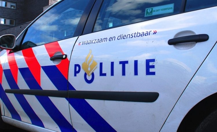 Putdeksels en verkeersborden weggehaald 