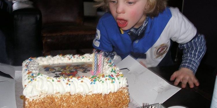 HoltensNieuws.nl Loes Rijssen-Holten over eten, spelen en bewegen Loes Rijssen-Holten over eten, spelen en bewegen bibliotheek