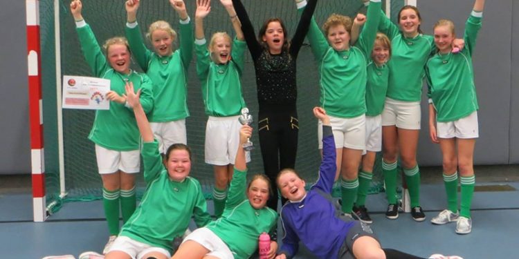 Haarschool wint handbalwedstrijden basisscholen hv holten haarschool dijkerhoek 