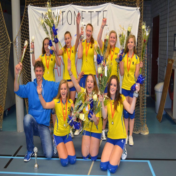 Volleybalmeiden Mintonette B2 kampioen mintonette 