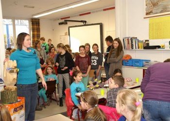 HoltensNieuws.nl Knutselen, Poppenkast en Kinderrondleidingen Knutselen, Poppenkast en Kinderrondleidingen natuurdiorama