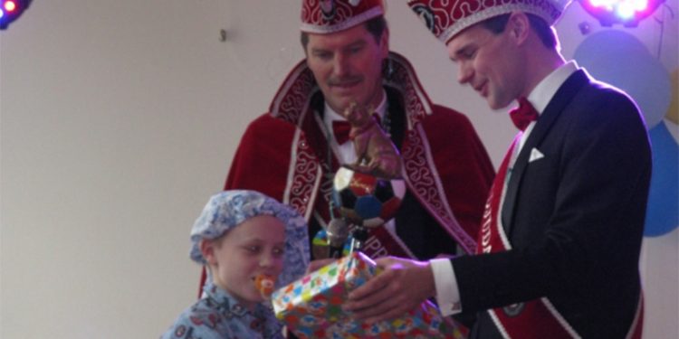 HoltensNieuws.nl Carnaval op de Holterenk! Carnaval op de Holterenk! fienpreuvers carnaval