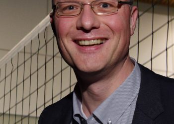 Meert rèurt zien'n stat voetbal gemeente 