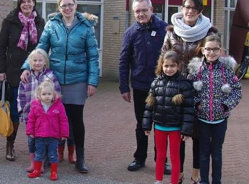 HoltensNieuws.nl Filiz Eser voor behoud zwembaden Filiz Eser voor behoud zwembaden vvd lokaal gemeente