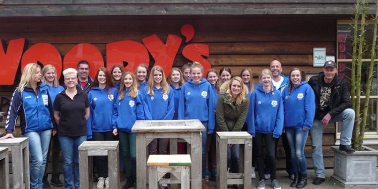 Blauw-wit MC1 op bezoek bij Woody's woody's 