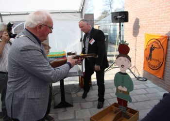 Nieuw onderkomen De Eendracht geopend sv de eendracht gemeente de eendracht 