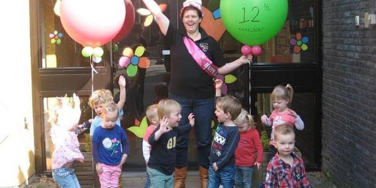 12 1/2 jarig jubileum van Nancy Meinders op kdv Kakelbont Jubileum 
