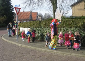 Kakelbont in carnavals stemming fienpreuvers carnaval 
