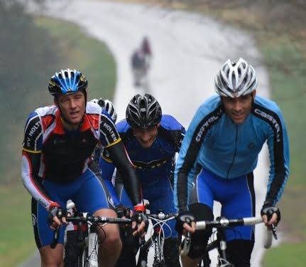 Ruim 1100 fietsers genoten van Holterbergtoer wielervereniging sallandse heuvelrug 