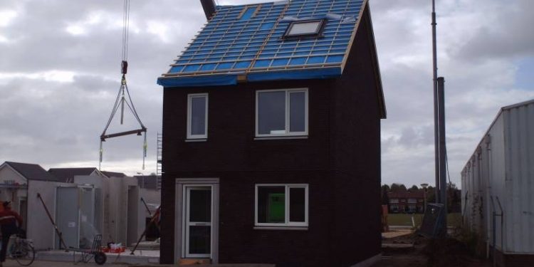 HoltensNieuws.nl Huizen vorderen met de dag Huizen vorderen met de dag