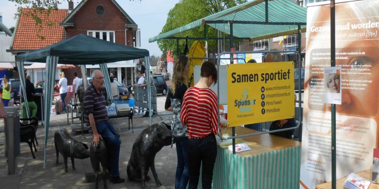 HoltensNieuws.nl Beweeg en zorg markt Mintonette Beweeg en zorg markt Mintonette smidsbelt mintonette