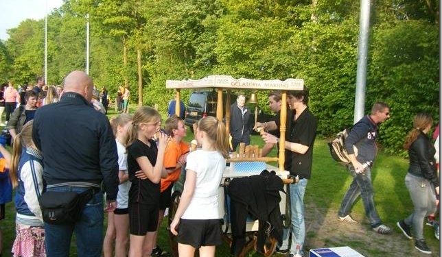 HoltensNieuws.nl Terugblik bevrijdingsloop Terugblik bevrijdingsloop nijkamp