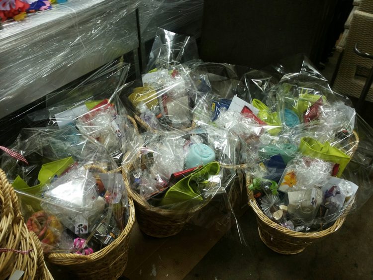 Heerlijk in Holten winkelen en kans maken op een goed gevulde mand voor Moederdag nijkamp 