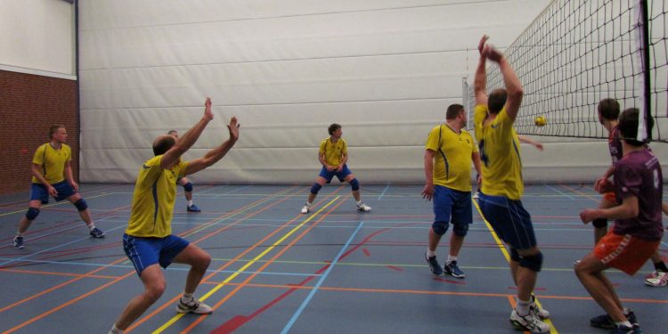 HoltensNieuws.nl Team Mintonette heren 1 wint overtuigend Team Mintonette heren 1 wint overtuigend mintonette