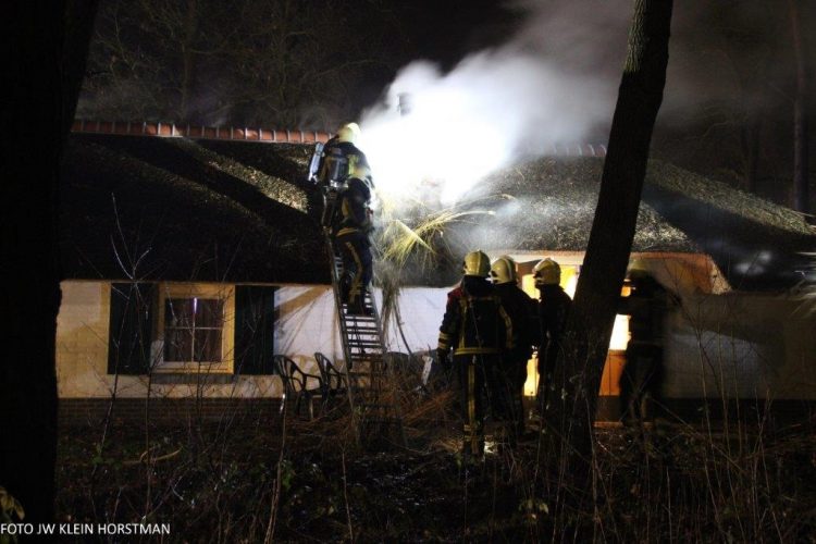 Brand in vakantie woning Landal brandweer 