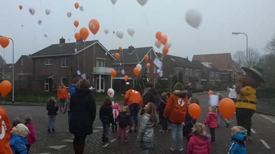 HoltensNieuws.nl Kinderen van Kakelbont en Bengels & Co vieren heropening Kinderen van Kakelbont en Bengels & Co vieren heropening