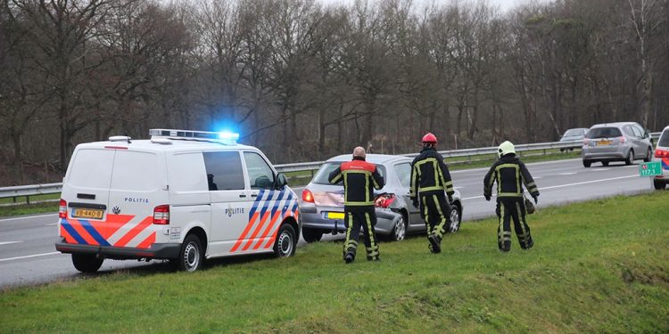 Aanrijding op de A1 brandweer aanrijding 