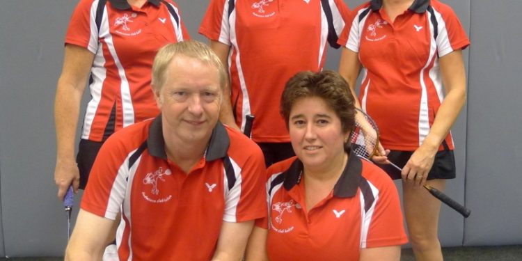HoltensNieuws.nl Verlies voor 2e team BC Holten Verlies voor 2e team BC Holten badmintonclub