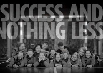 Triathlon zwemtraining bij ZPC Twenhaarsveld triathlon atletiekvereniging 