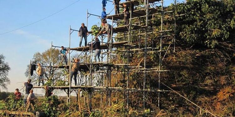 Druk wordt groter boake Espelo paasvuur espelo 