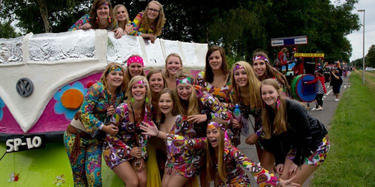 HoltensNieuws.nl Bökkers en Paul Elstak op Splosefeest 2015 Bökkers en Paul Elstak op Splosefeest 2015 splosefeest espelo