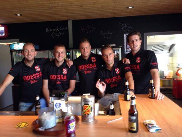 Odessa en Kaaijk Montage nieuwe sponsor kantinepersoneel VV Holten vvholten 