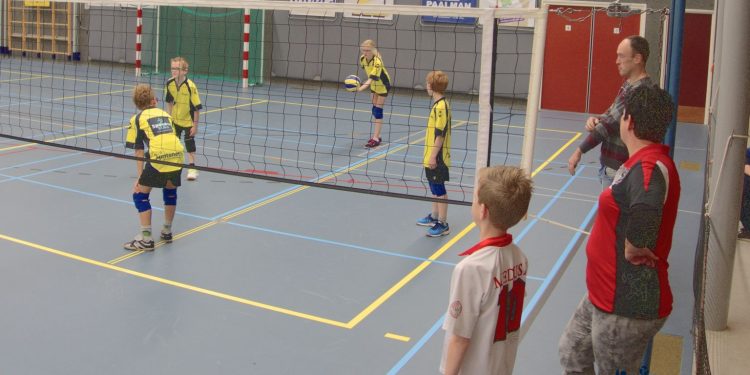 Mintonette organiseert volledige thuisronde CMV jeugd mintonette 
