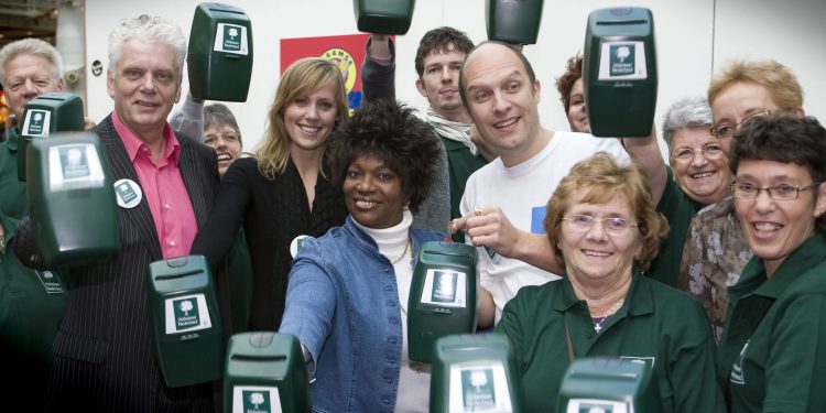 HoltensNieuws.nl Collecte Alzheimer Nederland 9 - 14 november 2015 Collecte Alzheimer Nederland 9 - 14 november 2015