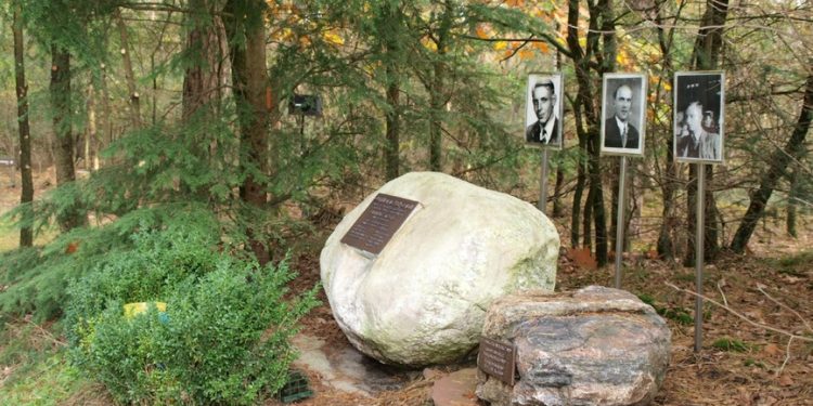 HoltensNieuws.nl Herdenking Stevensmonument Holten Herdenking Stevensmonument Holten espelo
