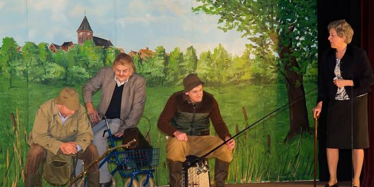 HoltensNieuws.nl Toneelclub O.C.H. komt met nieuw toneelstuk Toneelclub O.C.H. komt met nieuw toneelstuk kulturhus gemeente bibliotheek