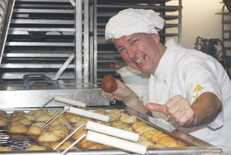 Nijkamp bakt wederom beste oliebol van Nederland nijkamp 