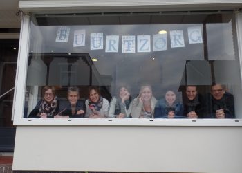 Leerkrachten van de Haarschool konden met kerst weer even kind zijn haarschool 