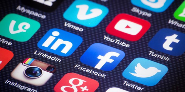 HoltensNieuws.nl Volg ons nu ook op Google+, Instagram en LinkedIn Volg ons nu ook op Google+, Instagram en LinkedIn